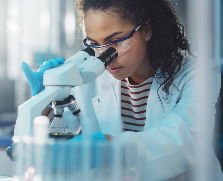 堅守安全，善用科學