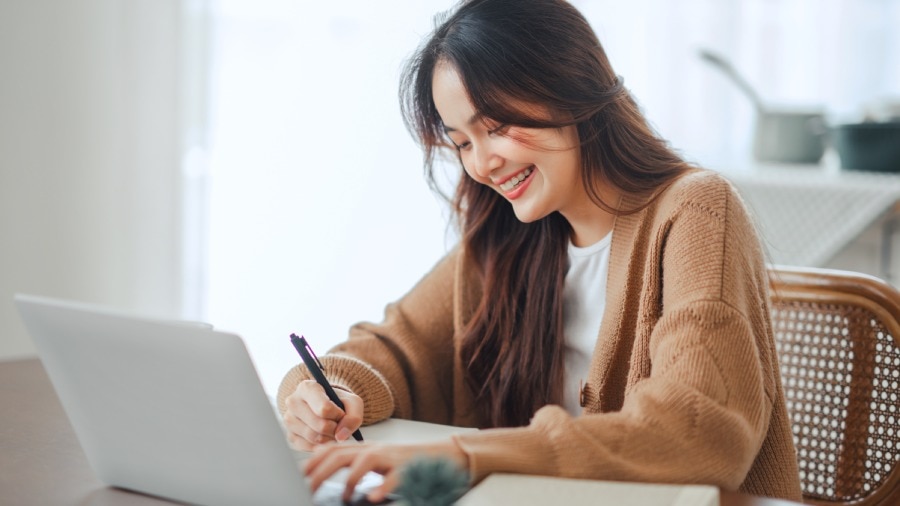 為甚麼您的牙肉會痕癢 - 高露潔香港