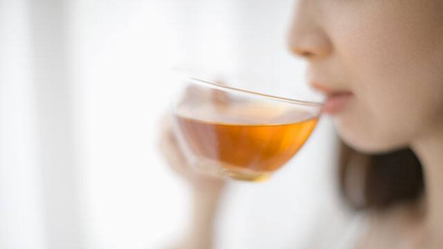 如何解決吃完蒜頭後的口臭問題 - 高露潔香港