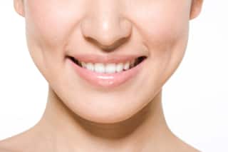 什麼是牙齒直接粘接修復術 - 高露潔香港