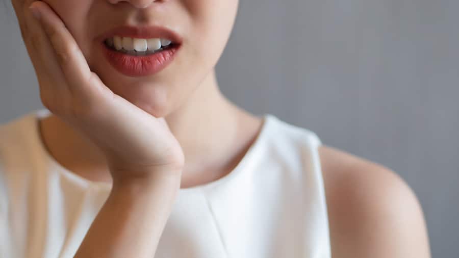 牙齒及牙肉腫脹的成因及舒緩方法 - 高露潔香港	