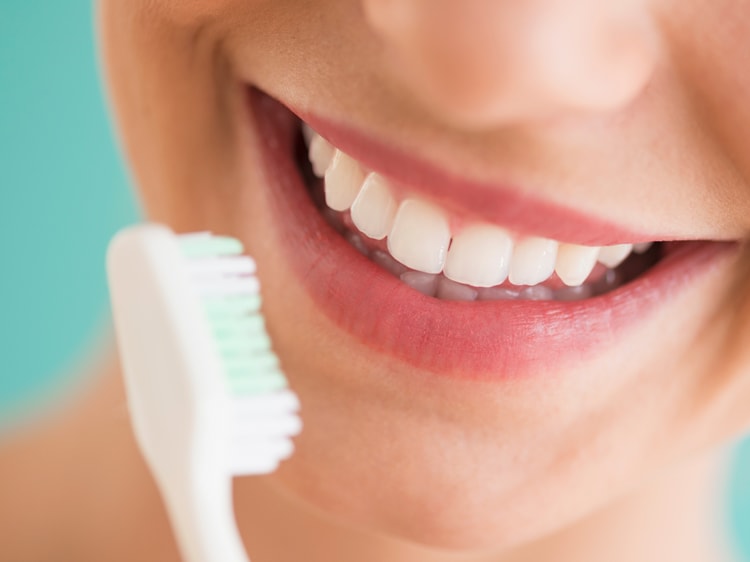 全面口腔保護，防止牙齦問題，牙漬，牙垢和蛀牙
